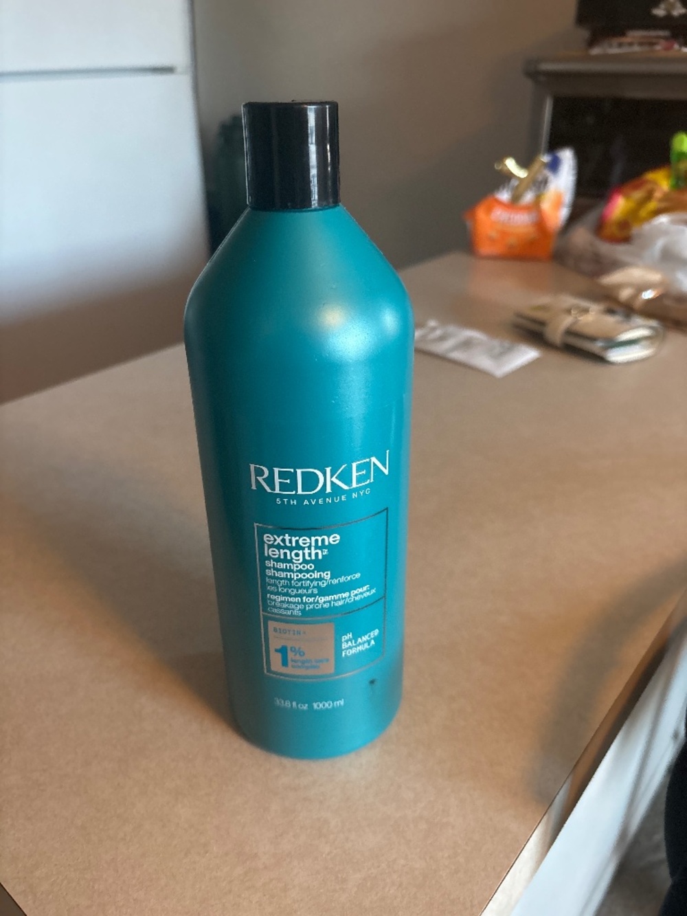1 liter Redken Extreme Lengths Shampoo